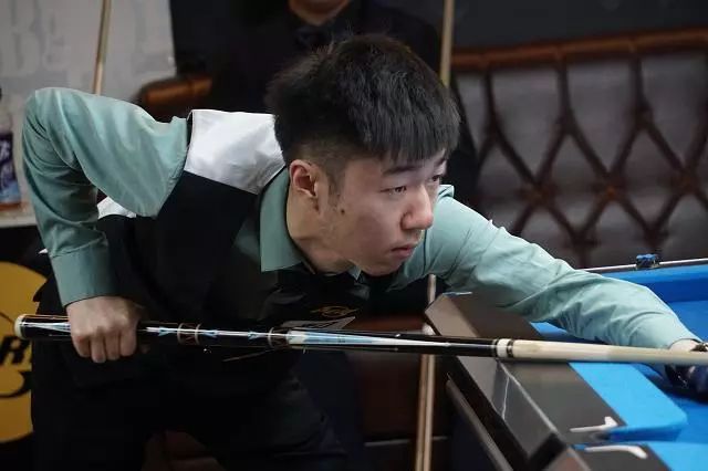 落后于表现 落后于表现